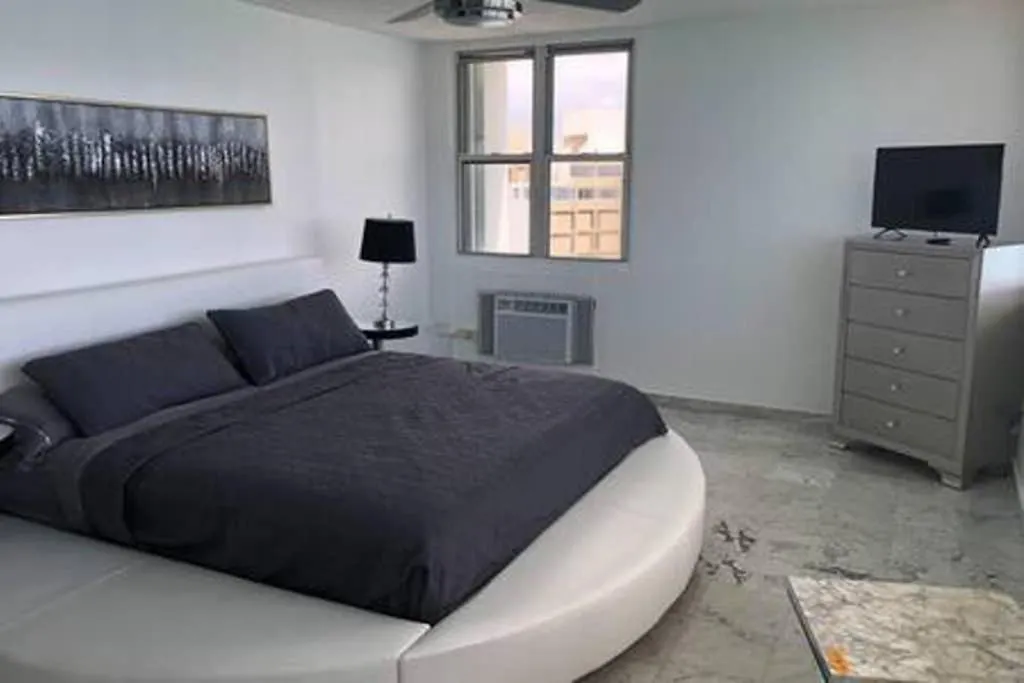 Spectacular Beach Front Ph, 2 Level-3Bd-2.5 Bath Apartment San Juan